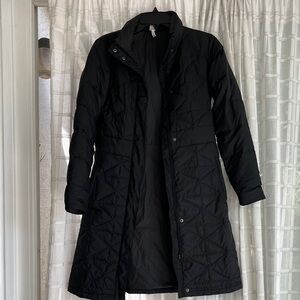 Lucy size XS black goose down Women' Black mid length packable coat gently used